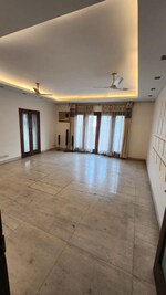 1 Rk  + Study Room 100 Sq.Yd. Builder Floor in Sector 42