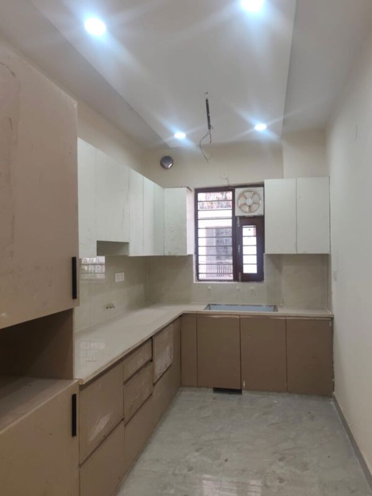 Kitchen, rps-palm-drive 3 Bedroom 125 Sq.Yd. Builder Floor In Sector 88 Faridabad 10521953