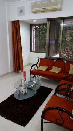 1 BHK Apartment For Rent in Bandra West