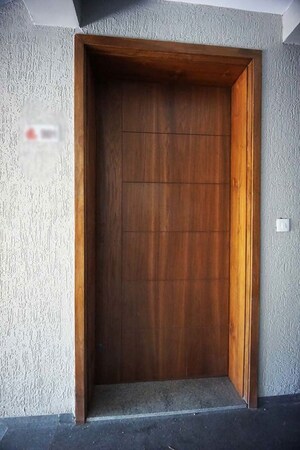 Furnished Amenities in 3 BHK Apartment at Science City – for Sale