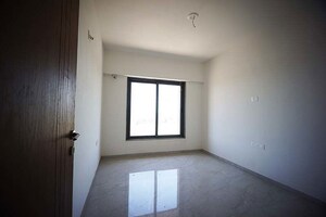 Room in 3 BHK Apartment at Science City – for Sale