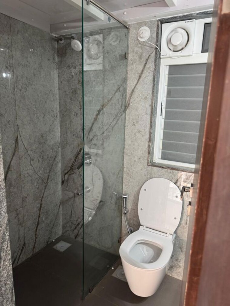 Bathroom, pride-platinum 2.5 Bedroom 1362 Sq.Ft. Apartment In Baner Pune 10521963