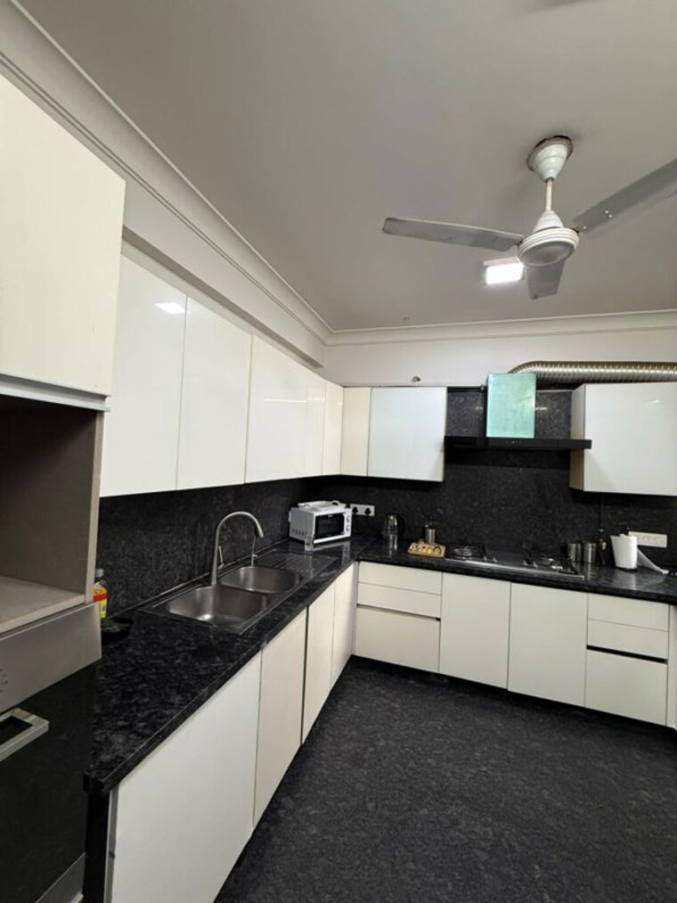 Kitchen, greater kailash i 4 Bedroom 2700 Sq.Ft. Apartment In Greater Kailash I Delhi 10521995