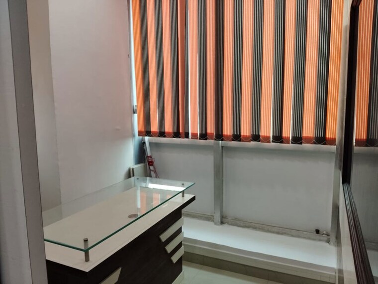 Balcony, sector v Commercial Office Space 677 Sq.Ft. In Sector V Kolkata 10522038