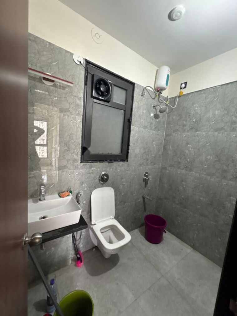 Bathroom, jhamtani-ace-abode 2 Bedroom 858 Sq.Ft. Apartment In Kiwale Pune 10522043