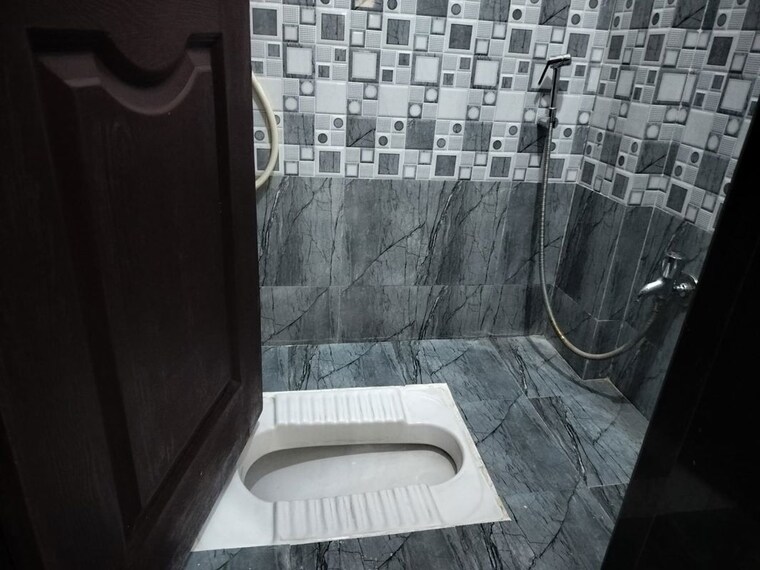 Bathroom, yash-sankul 2.5 Bedroom 1300 Sq.Ft. Apartment In Pimple Saudagar Pune 10522032