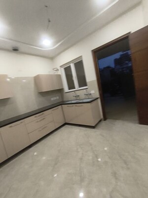 Room in 4 BHK Villa at Vision Homes Ghazipur, Ghazipur – for Sale