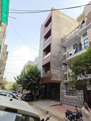 3 BHK Builder Floor For Sale in Pratap Vihar GDA Flats, Pratap Vihar