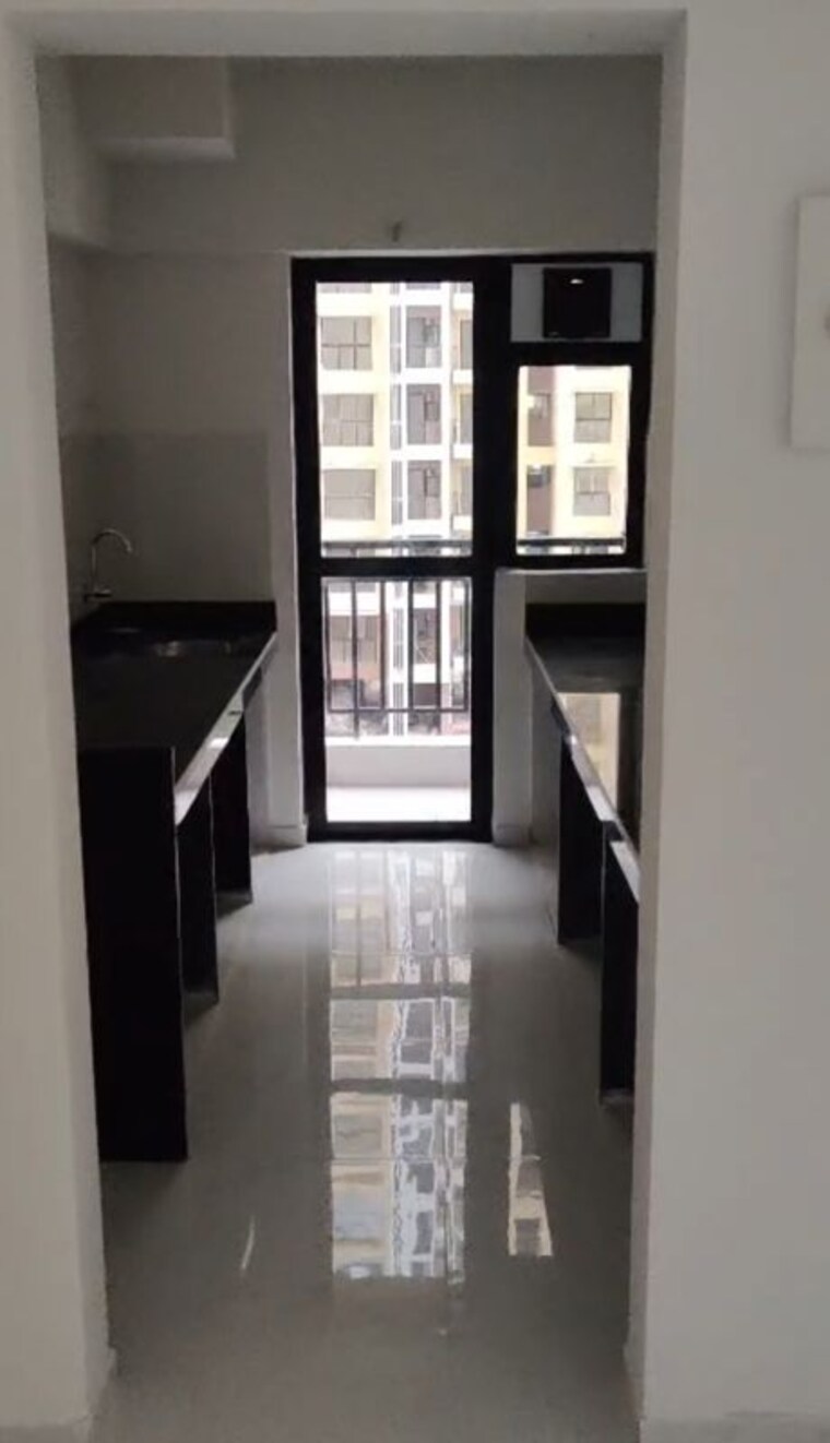 Kitchen, runwal-gardens-phase-2 2 Bedroom 600 Sq.Ft. Apartment In Dombivli East Thane 10522126