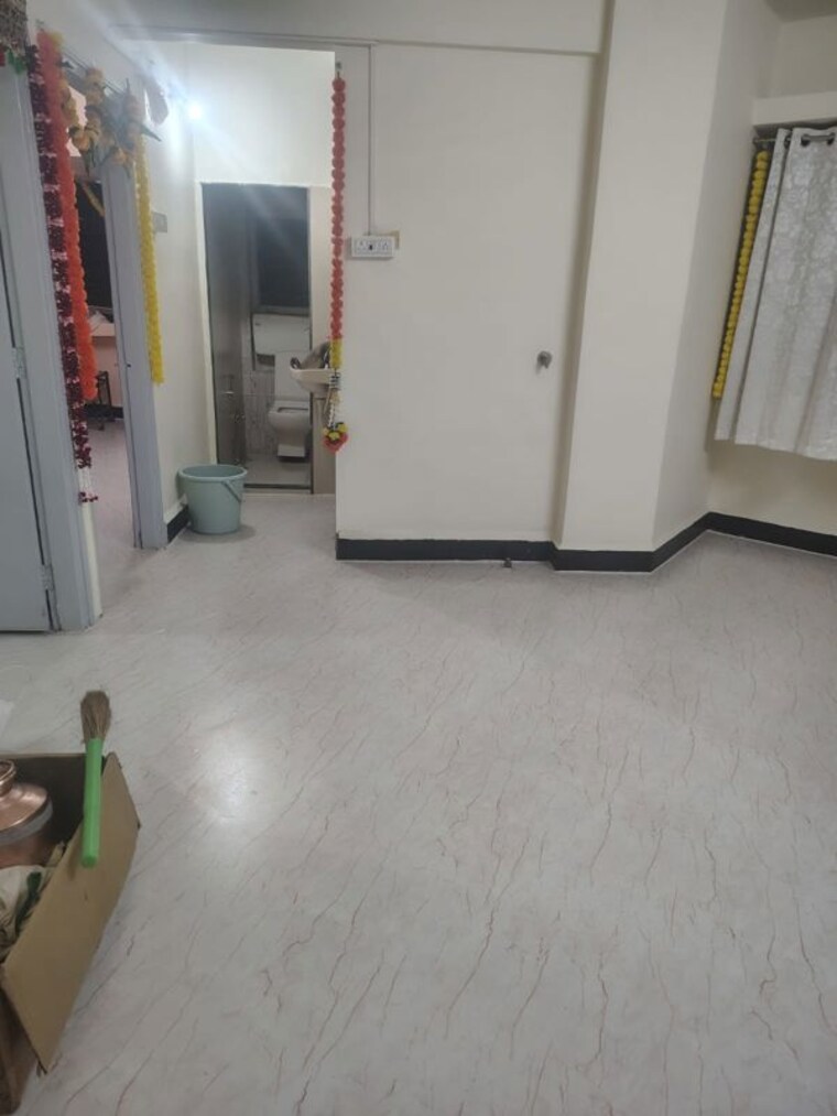 Room, khopat 1 Bedroom 450 Sq.Ft. Apartment In Khopat Thane 10522103