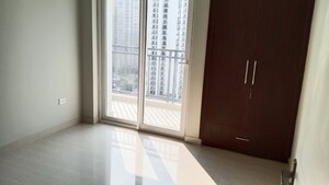 Room in 2 BHK Apartment at Tata Eureka Park, Sector 150 – for Rent