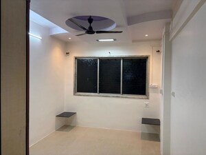 Room in 1 BHK Apartment at Mulund West – for Rent