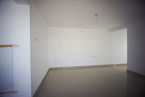 Room in 4 BHK Penthouse at Kondhwa Budruk – for Sale