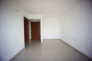 Room in 4 BHK Penthouse at Kondhwa Budruk – for Sale