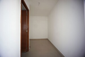 Room in 4 BHK Penthouse at Kondhwa Budruk – for Sale