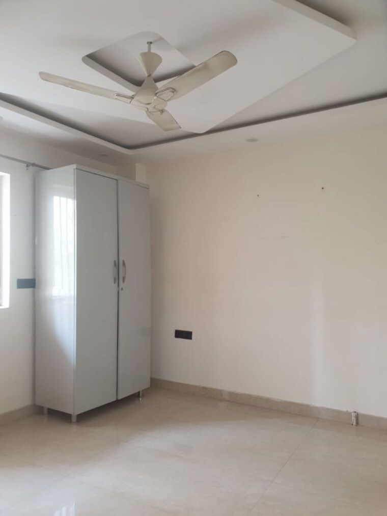 Room, tdi-the-retreat 3 Bedroom 250 Sq.Yd. Builder Floor In Sector 89 Faridabad 10522016