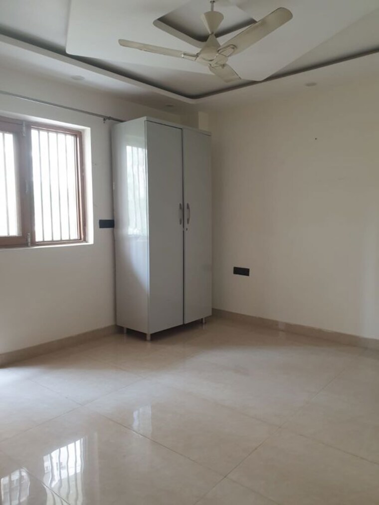 Room, tdi-the-retreat 3 Bedroom 250 Sq.Yd. Builder Floor In Sector 89 Faridabad 10522016