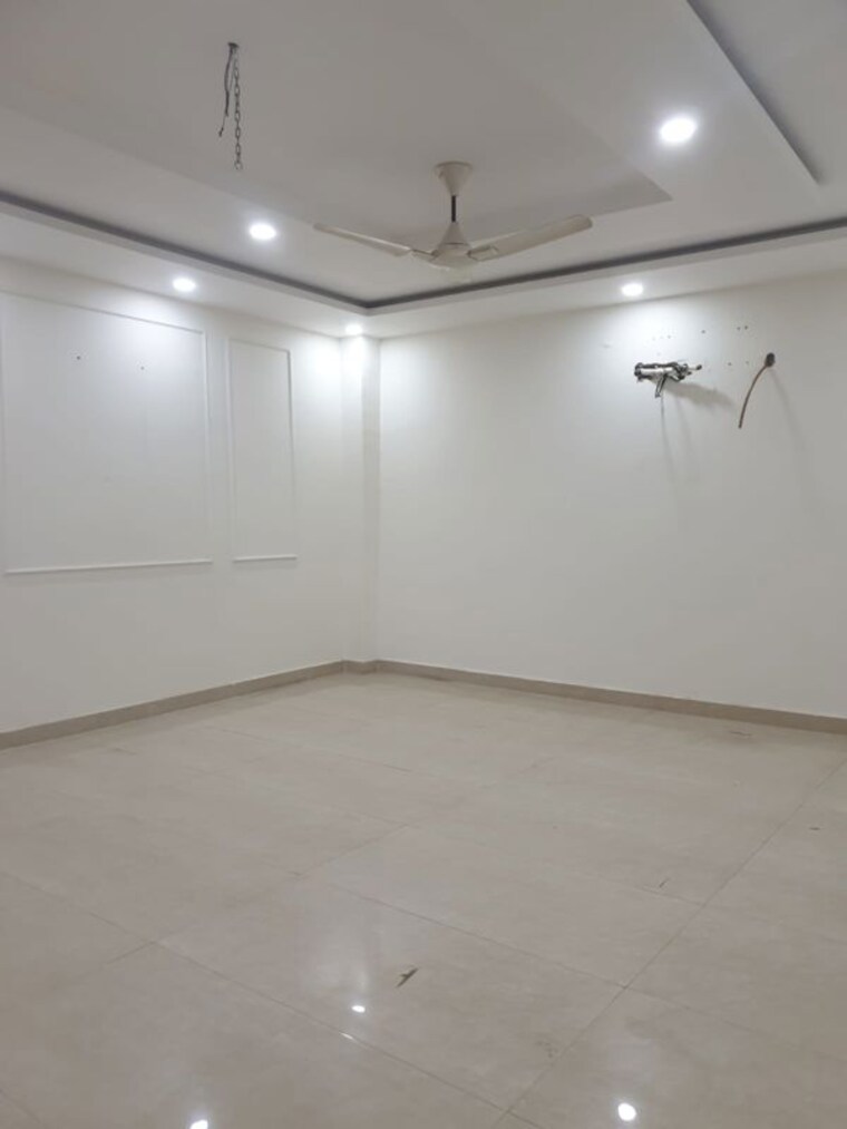 Room, tdi-the-retreat 3 Bedroom 250 Sq.Yd. Builder Floor In Sector 89 Faridabad 10522016