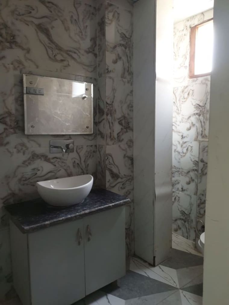 Bathroom, tdi-the-retreat 3 Bedroom 250 Sq.Yd. Builder Floor In Sector 89 Faridabad 10522016