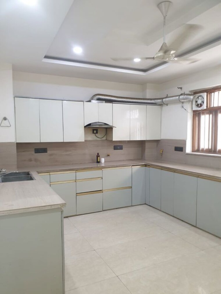 Kitchen, tdi-the-retreat 3 Bedroom 250 Sq.Yd. Builder Floor In Sector 89 Faridabad 10522016