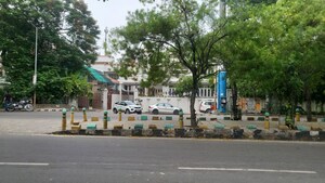  Showroom – Exterior View View at R Square Gomti Nagar, Gomti Nagar - for Rent