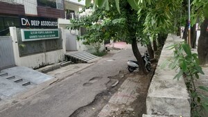  Showroom For Rent in R Square Gomti Nagar, Gomti Nagar