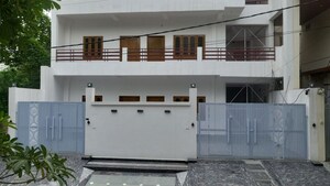 Kitchen in  Showroom at R Square Gomti Nagar, Gomti Nagar – for Rent