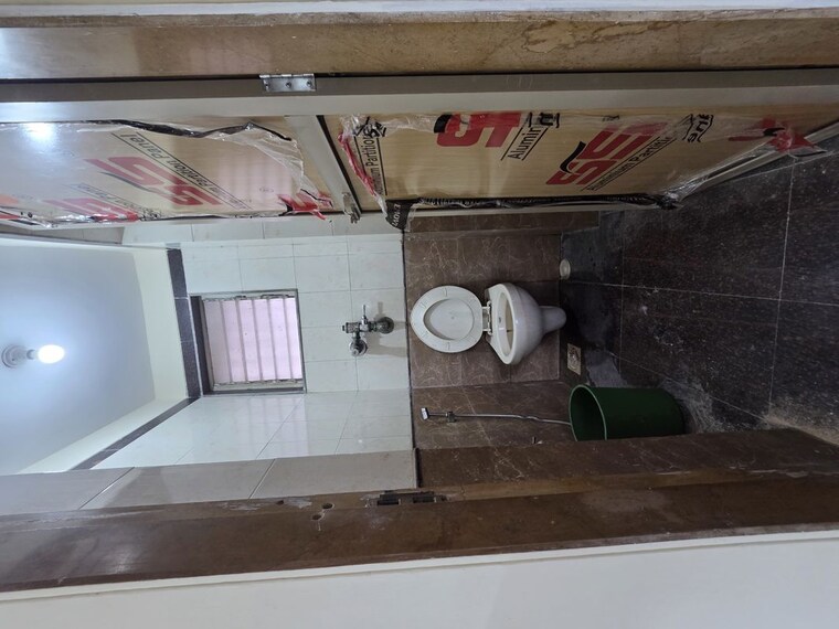 Bathroom, shashtri nagar 1 Bedroom 430 Sq.Ft. Apartment In Shashtri Nagar Mumbai 10522216