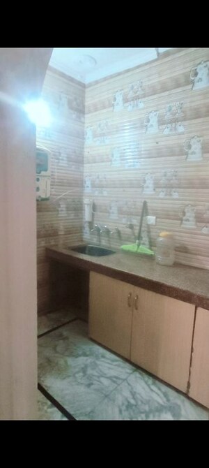 Bathroom in 2 BHK Apartment at Sector 44 – for Rent