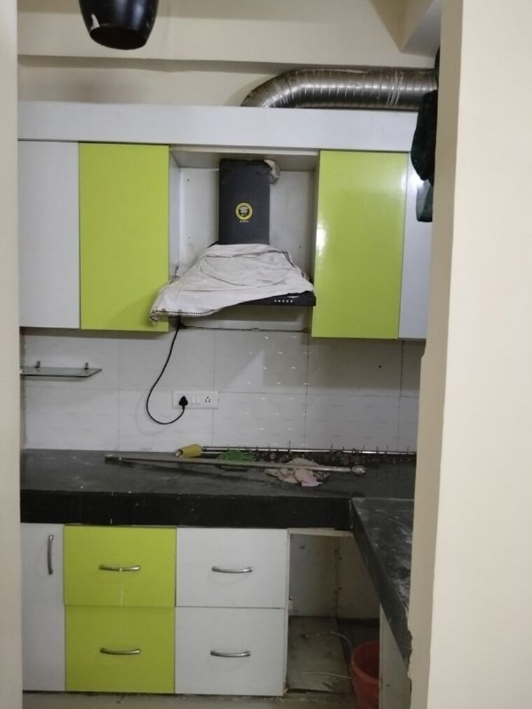 Kitchen, creators-gayatri-vatika 2 Bedroom 950 Sq.Ft. Builder Floor In Sector 123 Noida 10522182