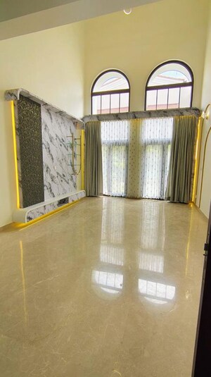 Room in 3.5 BHK Apartment at Aspen Greens At The Prestige City, Sarjapur Road – for Rent