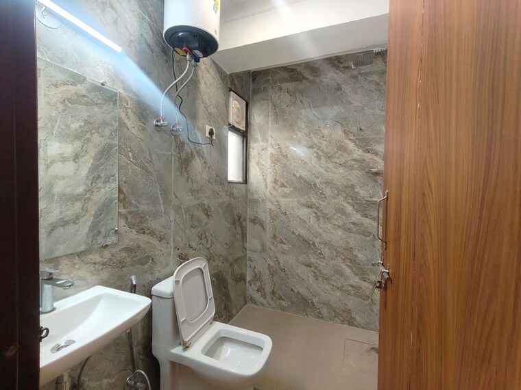 Bathroom, palm-residency-chhatarpur 1 Bedroom 600 Sq.Ft. Apartment In Chattarpur Delhi 10522254