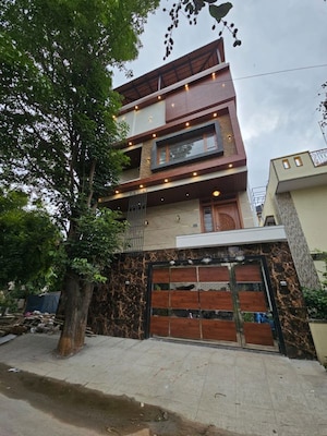 6 BHK Independent House For Sale in Jakkuru