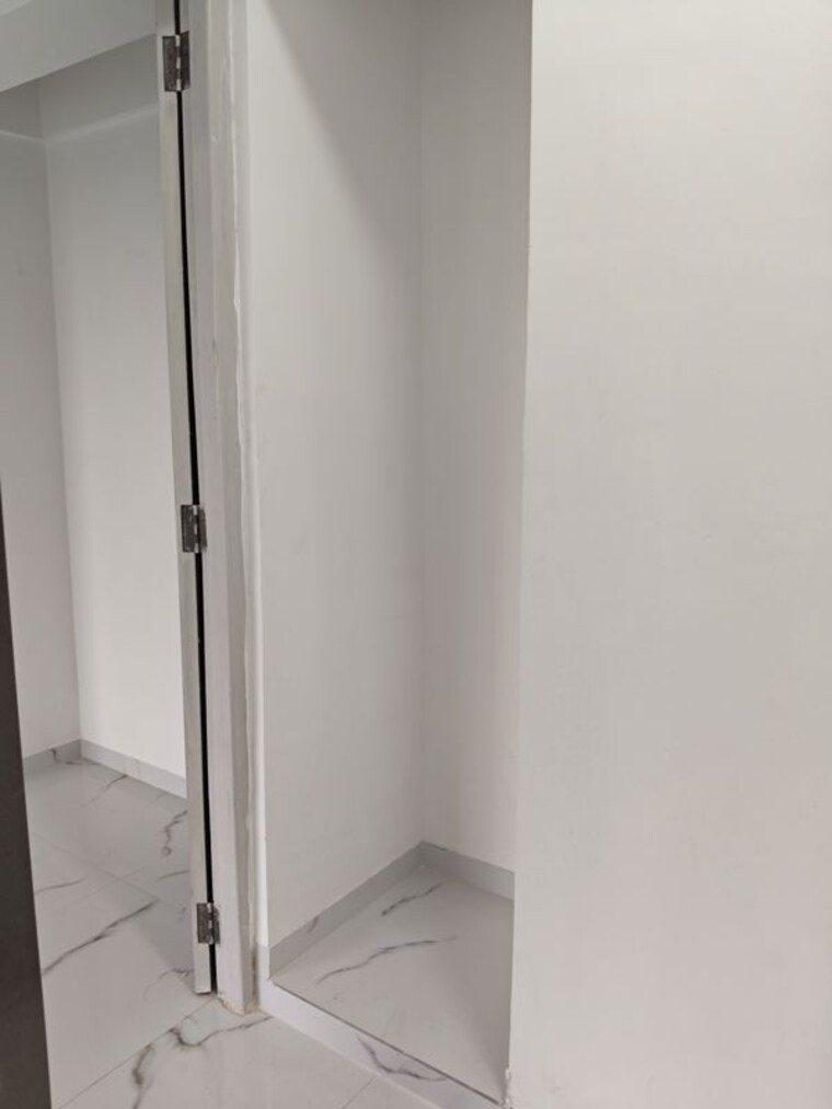 Bathroom, rockline-the-meridian-towers 2 Bedroom 600 Sq.Ft. Apartment In Ghatkopar West Mumbai 10522273