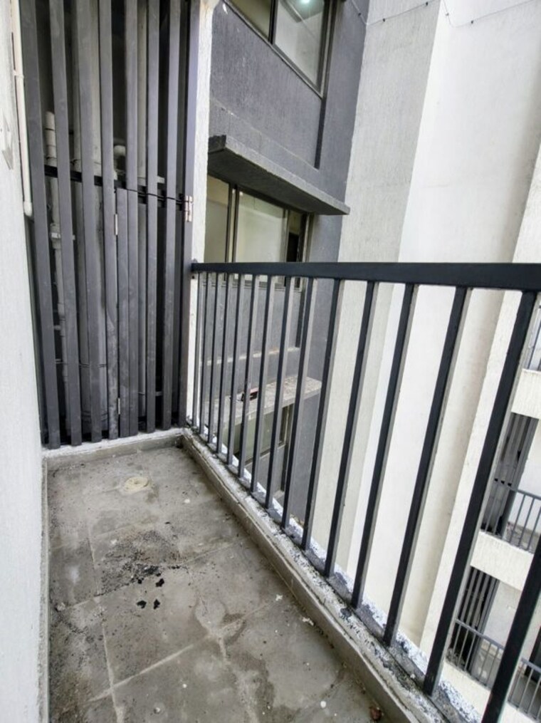 Balcony, dhamji-shamji-mahavir-spring-tulip-phase-1 2 Bedroom 713 Sq.Ft. Apartment In Pokhran Road No Two Thane 10522300