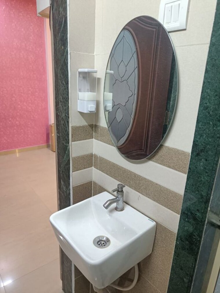 Bathroom, kalher 1 Bedroom 450 Sq.Ft. Apartment In Kalher Thane 10522303