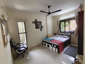 Bedroom in 1 BHK Apartment at Lok Darshan, Andheri East – for Rent