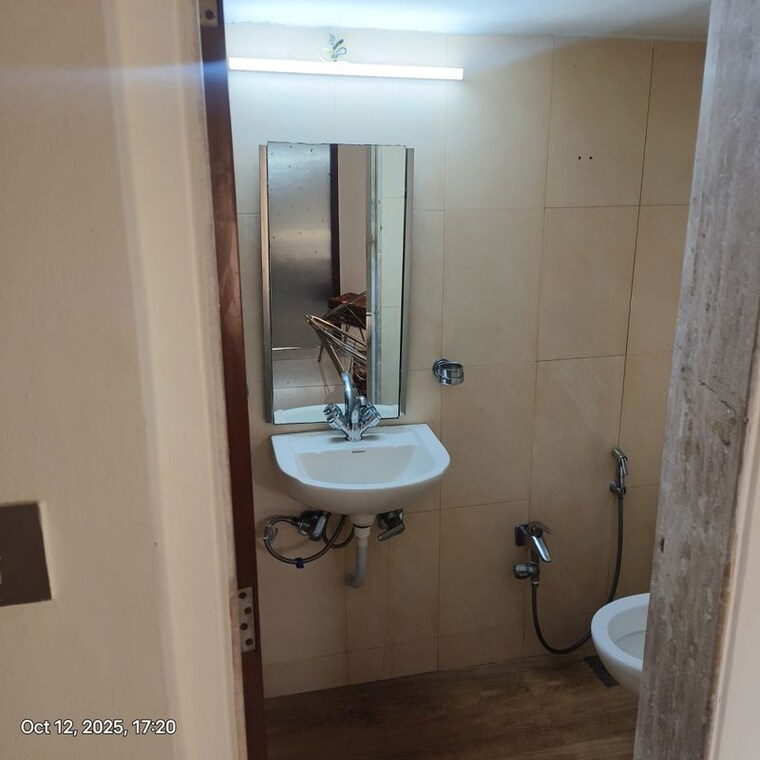 Bathroom, bandra west 2 Bedroom 750 Sq.Ft. Apartment In Bandra West Mumbai 10522309