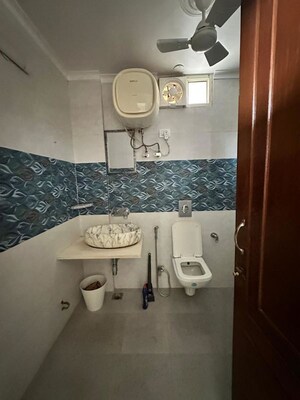 Team Area in 4 BHK Apartment at DLF The Summit, Dlf Phase V – for Sale