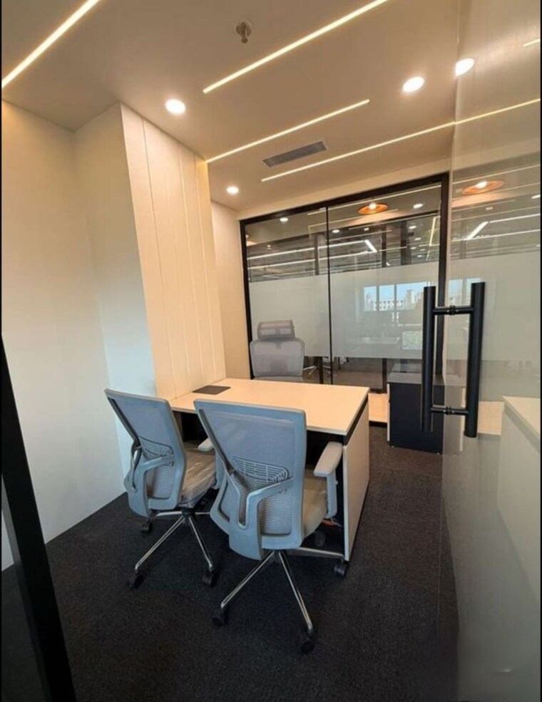 Team Area, shalimar-iridium Commercial Office Space 3100 Sq.Ft. In Vibhuti Khand Lucknow 10522324