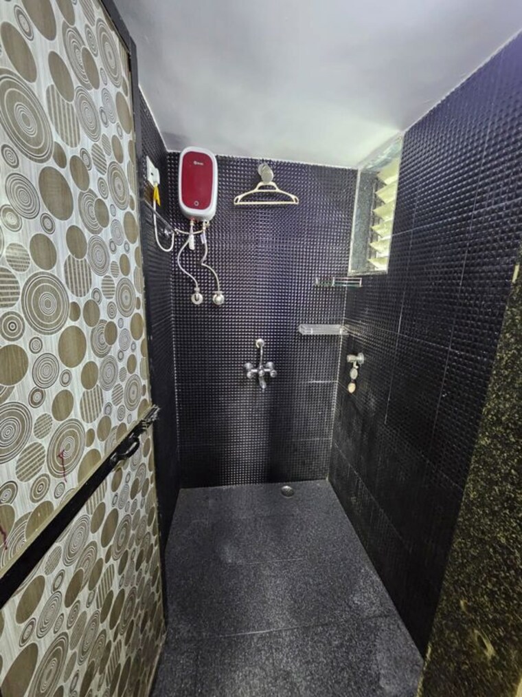 Bathroom, gothivali village 1 Bedroom 400 Sq.Ft. Apartment In Gothivali Village Navi Mumbai 10522316