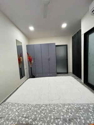 Bedroom in 1 BHK Builder Floor at Sector 56 – for Rent