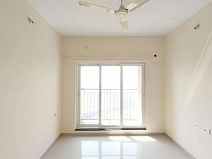 Master Bedroom in 2 BHK Apartment at Rustomjee Urbania Acura, Thane West – for Rent
