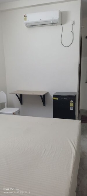 Furnished Amenities in Studio Apartment at Anita Residency Madhapur, Madhapur – for Rent