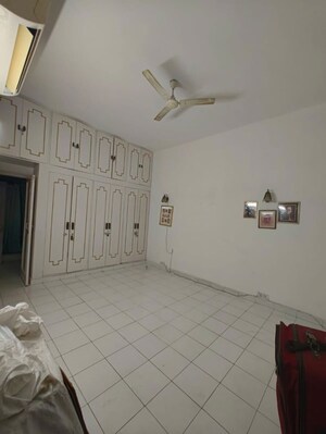 Building Lobby in 3 BHK Builder Floor at Greater Kailash I – for Rent