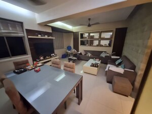 1 BHK Apartment For Rent in Khar West