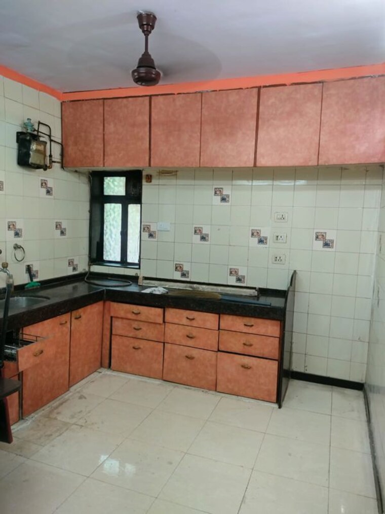 Kitchen, shreerang-chs 2 Bedroom 650 Sq.Ft. Apartment In Shrirang Society Thane 10522368