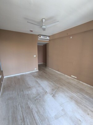 Room in 2 BHK Apartment at Sunteck City Avenue 1, Goregaon West – for Rent