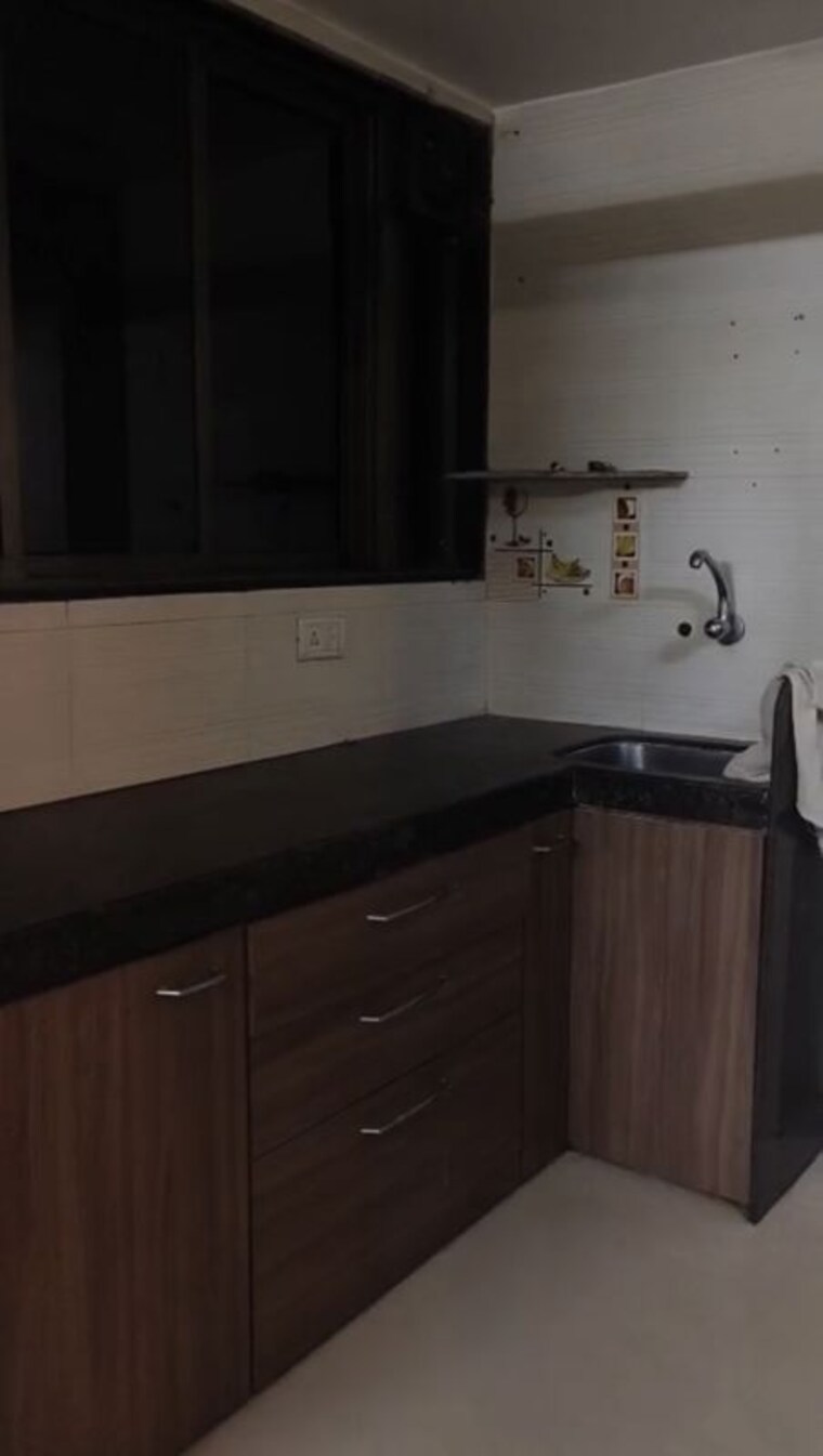 Kitchen, landmark-tower 1.5 Bedroom 550 Sq.Ft. Apartment In Dadar East Mumbai 10522387
