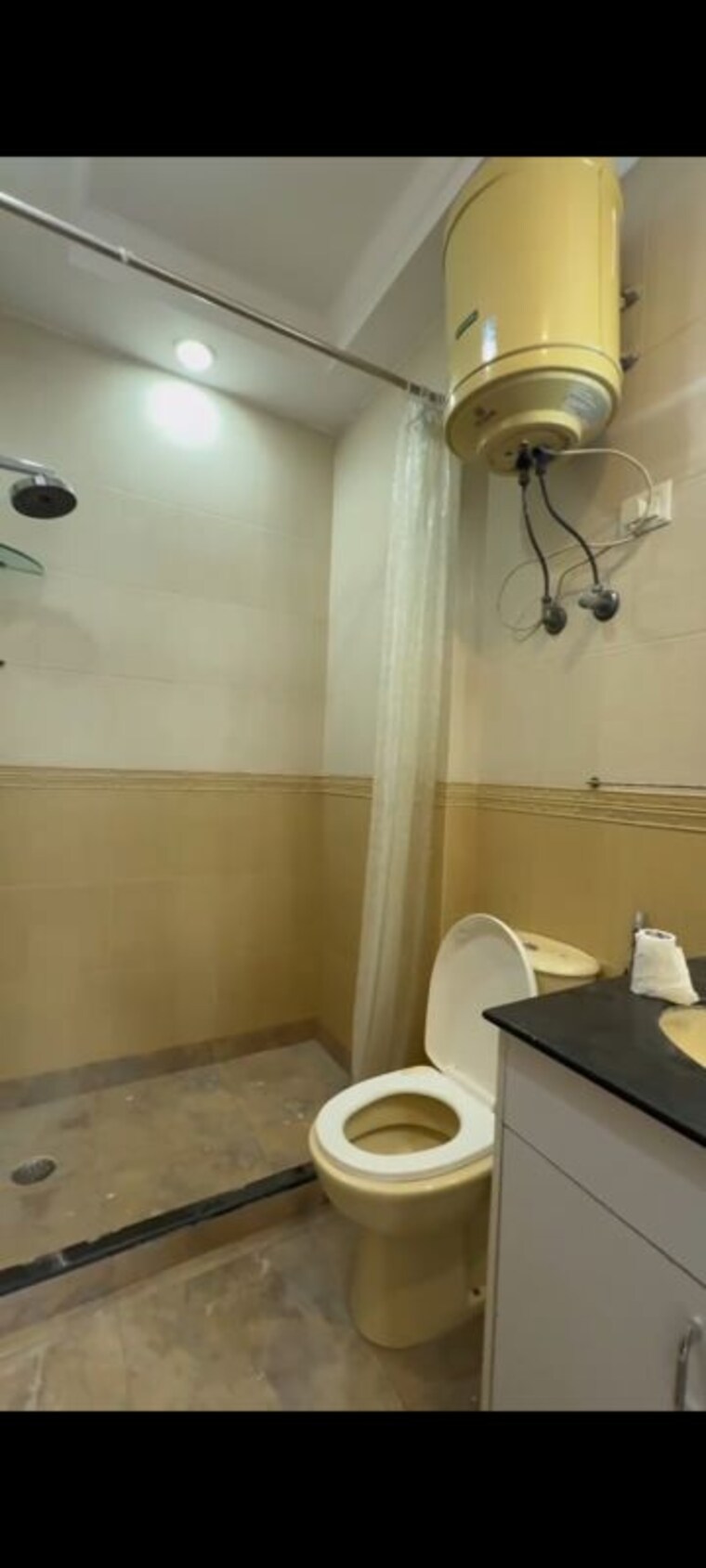 Bathroom, greater kailash i 3 Bedroom 208 Sq.Yd. Builder Floor In Greater Kailash I Delhi 10522469